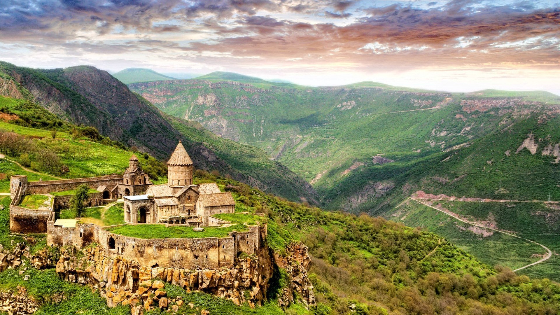 tatev.com